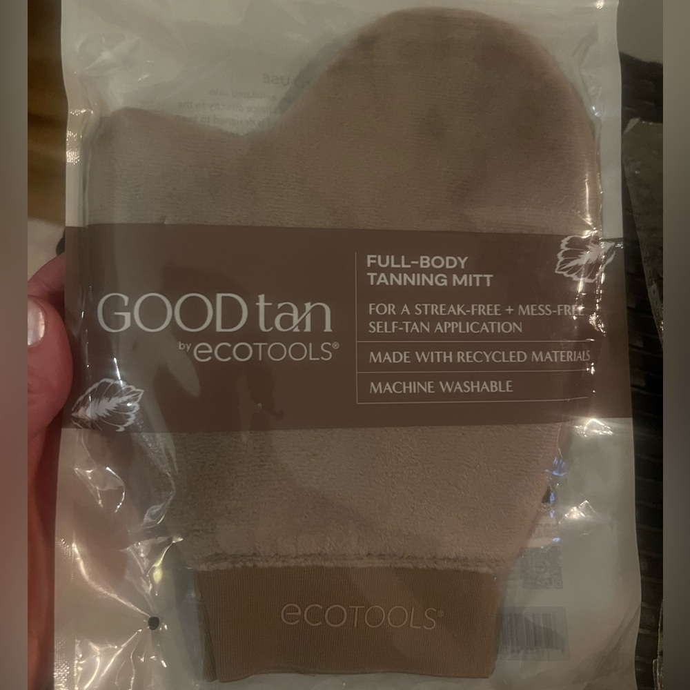 Ecotools Good Tan Full Body Tanning Mitt, new in sealed package